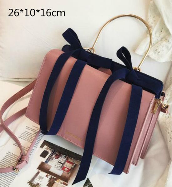 2020 three-dimensional trapezoidal generous bag double bowknot one shoulder diagonal portable female bag
2020 three-dimensional trapezoidal generous bag double bowknot one shoulder diagonal portable female bag