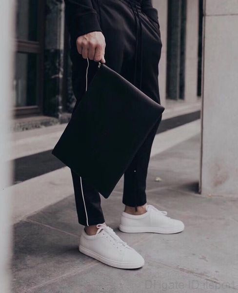 clutch locomotive 2019 french designer handbags high-end good quality fashion trend men's zipper leather handbag
clutch locomotive 2019 french designer handbags high-end good quality fashion trend men's zipper leather handbag