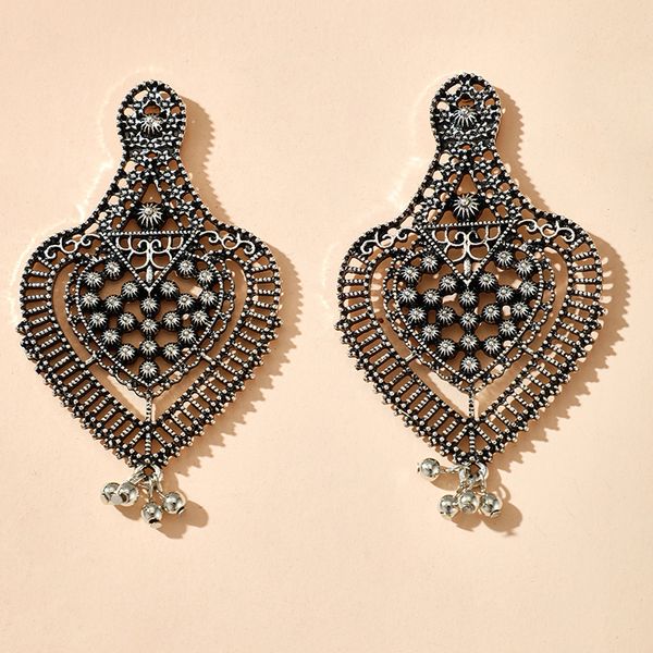fashion european american exaggerated personality hollow earrings female vintage temperament antique silver stud earring jewelry, Golden;silver
fashion european american exaggerated personality hollow earrings female vintage temperament antique silver stud earring jewelry, Golden;silver