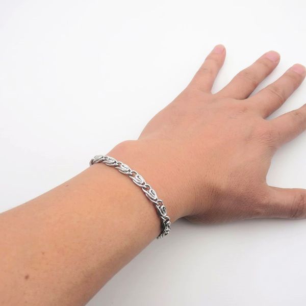 stainless steel figaro chain bracelet for men fashion jewelry 5mm*18/20/22/24/26cm, Black
stainless steel figaro chain bracelet for men fashion jewelry 5mm*18/20/22/24/26cm, Black