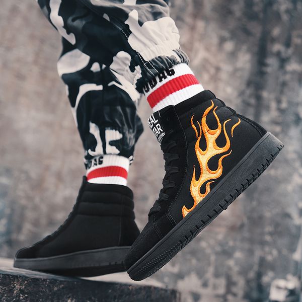 yiqitazer 2020 fashion casual fire blue embroider boots man shoes,round toe winter ankle formal man shoes black
yiqitazer 2020 fashion casual fire blue embroider boots man shoes,round toe winter ankle formal man shoes black