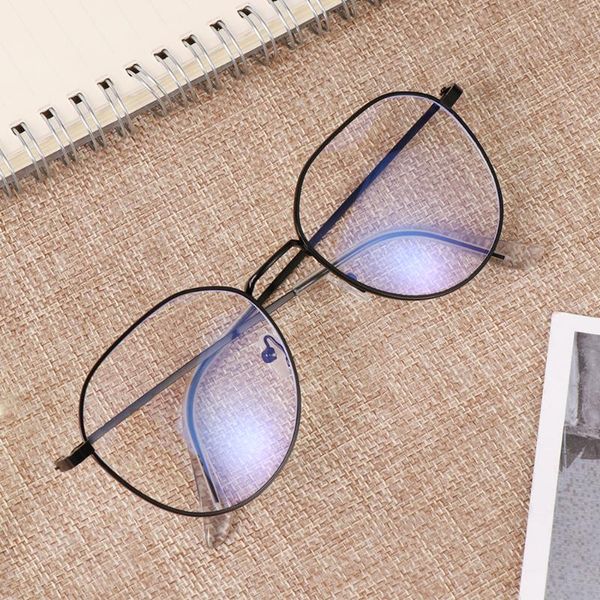 1pcs мода гибкая портативный металл полигон vintage anti-blue light близорукость очки женщины мужчины ultra light смола reading glasses, White;black
1pcs мода гибкая портативный металл полигон vintage anti-blue light близорукость очки женщины мужчины ultra light смола reading glasses, White;black