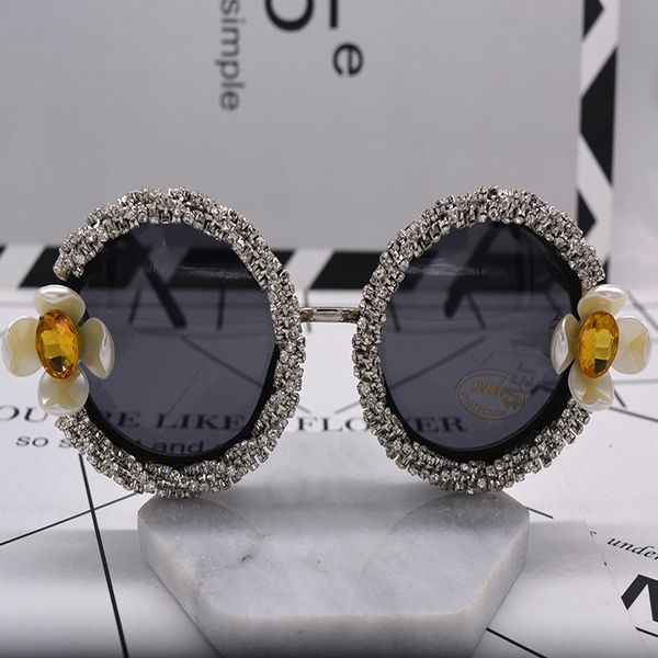 fashion flower sunglasses for women round sun glasses coloured diamond decoration eyewear feminino brand designer, White;black
fashion flower sunglasses for women round sun glasses coloured diamond decoration eyewear feminino brand designer, White;black
