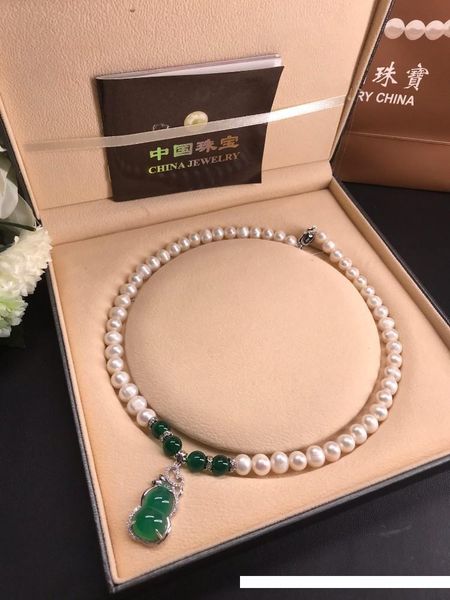 2019 latest model pendant necklaces for women charming fashion diamond-studded natural chalcedonyor, Silver
2019 latest model pendant necklaces for women charming fashion diamond-studded natural chalcedonyor, Silver