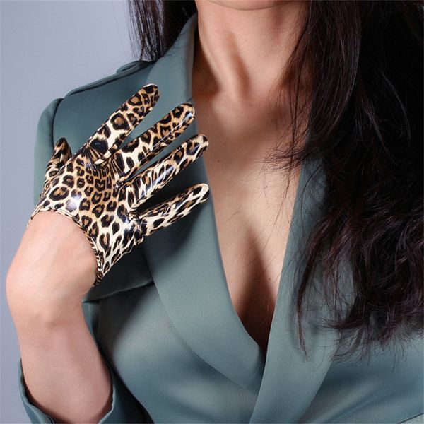 five fingers gloves leopard leather 13cm patent ultra short emulation pu bright brown animal pattern female pu28, Blue;gray
five fingers gloves leopard leather 13cm patent ultra short emulation pu bright brown animal pattern female pu28, Blue;gray