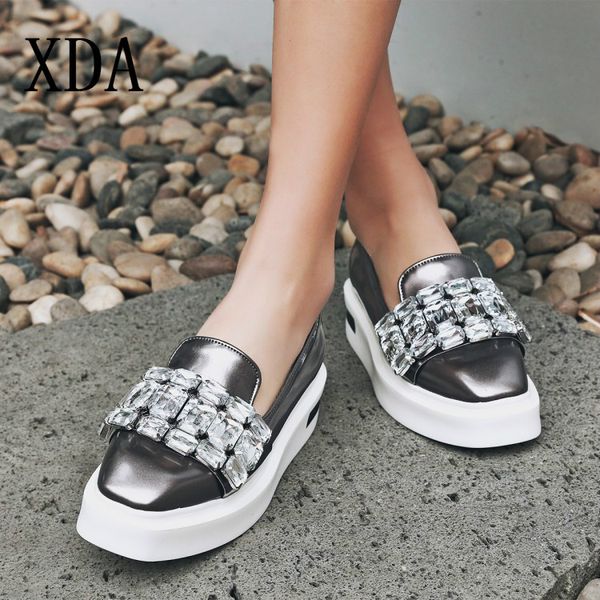 2020 pearly lustre rhinestone women flats shoes 2020 spring fashion lady loafers ladies slip on retro platform single shoes, Black
2020 pearly lustre rhinestone women flats shoes 2020 spring fashion lady loafers ladies slip on retro platform single shoes, Black