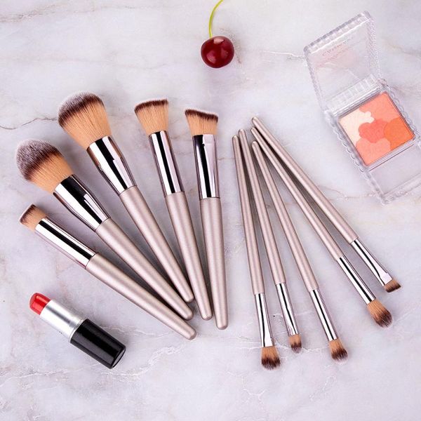 makeup brushes 10 champagne gold brush set pointed handle single powder eye shadow foundation
makeup brushes 10 champagne gold brush set pointed handle single powder eye shadow foundation