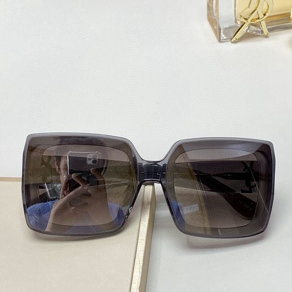 new slm71 sunglasses for women fashion deisnger popular full frame uv400 lens summer style big square frame come with case
new slm71 sunglasses for women fashion deisnger popular full frame uv400 lens summer style big square frame come with case
