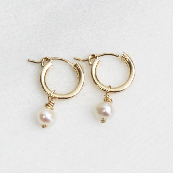 hoop & huggie gold filled natural pearls earrings 15mm handmade jewelry brincos minimalism oorbellen pendientes, Golden;silver
hoop & huggie gold filled natural pearls earrings 15mm handmade jewelry brincos minimalism oorbellen pendientes, Golden;silver
