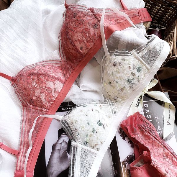 bras sets wriufred lace women underwear no steel ring soft cup fresh cutout bra set hollow floral seamless lingerie and panties suit, Red;black
bras sets wriufred lace women underwear no steel ring soft cup fresh cutout bra set hollow floral seamless lingerie and panties suit, Red;black
