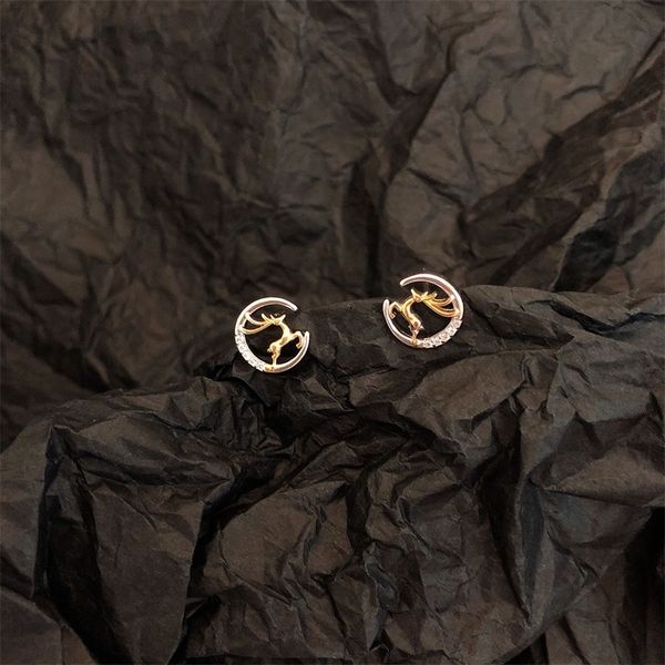 fashionable female elk ear nail temperament new fashion beautiful ears pure silver earrings net red elk ear jewelry, Golden
fashionable female elk ear nail temperament new fashion beautiful ears pure silver earrings net red elk ear jewelry, Golden