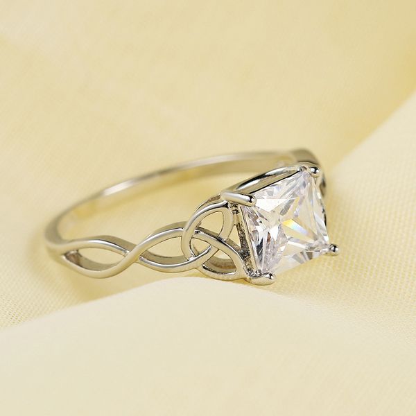 wedding rings zhouyang engagement ring for women 4 zircon thin temperament winding silver color fashion gift jewelry dzr023, Slivery;golden
wedding rings zhouyang engagement ring for women 4 zircon thin temperament winding silver color fashion gift jewelry dzr023, Slivery;golden