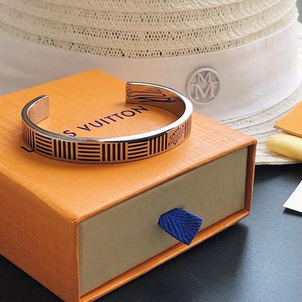 new fashion ladies enamel open bracelet golden geometric color enamel bracelet wedding jewelry, Black 
new fashion ladies enamel open bracelet golden geometric color enamel bracelet wedding jewelry, Black