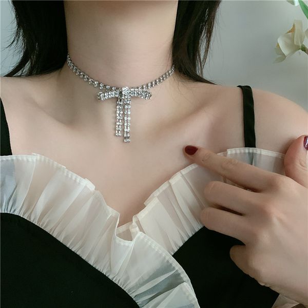 trendy big crystal rhinestone bow tie necklace choker jewelry for women fashion charm bridal wedding necklace choker chain, Golden;silver
trendy big crystal rhinestone bow tie necklace choker jewelry for women fashion charm bridal wedding necklace choker chain, Golden;silver