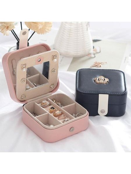 travel leather jewelry organizer display earrings rings necklace storage case jewellery box for women girls, Pink;blue
travel leather jewelry organizer display earrings rings necklace storage case jewellery box for women girls, Pink;blue