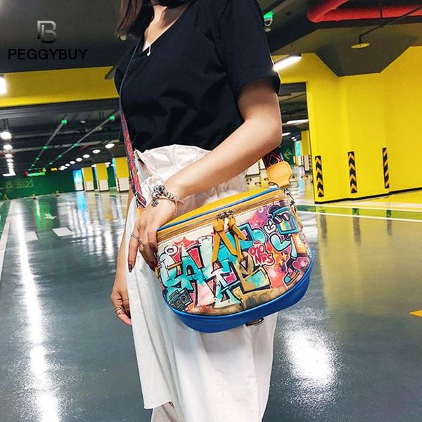pu leather women bags boxes shape graffiti printed crossbody bag for girls messenger shoulder packs for teenager purse
pu leather women bags boxes shape graffiti printed crossbody bag for girls messenger shoulder packs for teenager purse