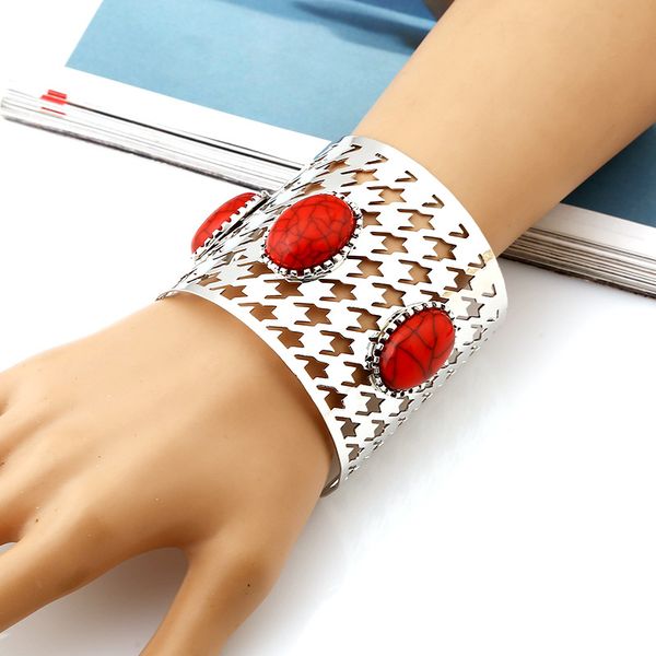 2020 new women metal plated wide bangle maxi opening round blue stone jewelry bracelet trendy geometric hollow, Black
2020 new women metal plated wide bangle maxi opening round blue stone jewelry bracelet trendy geometric hollow, Black