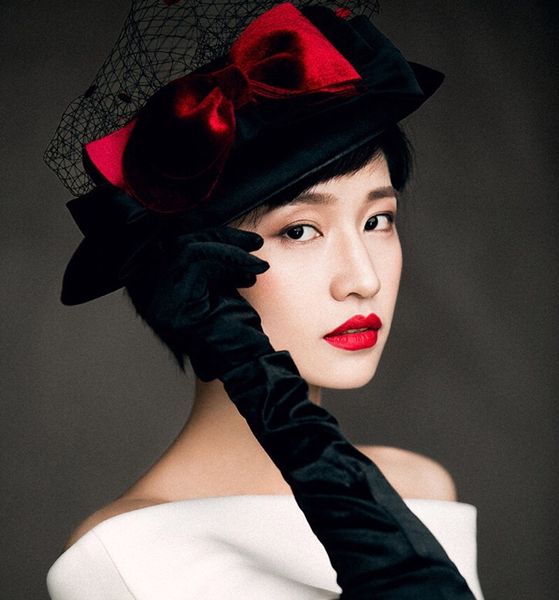 stingy brim hats ladies vintage black wedding hat luxury satin pearl bow ribbon fascinator royal party cocktail women fashion headdress, Blue;gray
stingy brim hats ladies vintage black wedding hat luxury satin pearl bow ribbon fascinator royal party cocktail women fashion headdress, Blue;gray