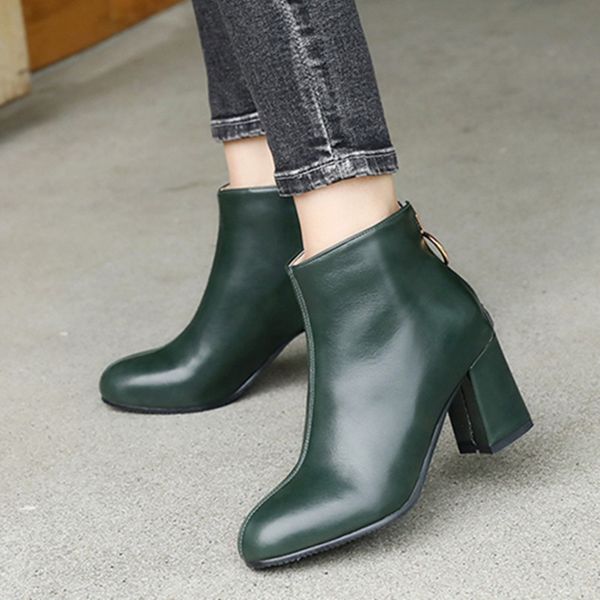 2020 winter new women ankle boots comfortable shallow mouth round boots women's zipper simple sweet wild, Black
2020 winter new women ankle boots comfortable shallow mouth round boots women's zipper simple sweet wild, Black