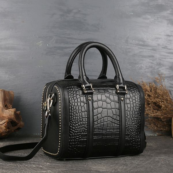 new arrival women bags bag genuine leather ladies handbag boston fashion female leather shoulder messenger bags
new arrival women bags bag genuine leather ladies handbag boston fashion female leather shoulder messenger bags
