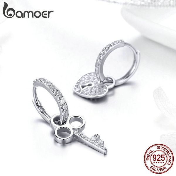 bamoer классический 100% 925 sterling silver love heart shape key lock падение серьги для ювелирных изделий свадебные обручальное sce577 200
bamoer классический 100% 925 sterling silver love heart shape key lock падение серьги для ювелирных изделий свадебные обручальное sce577 200