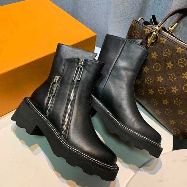 punk style platform women ankle boots genuine slip on women's motorcycle boot fashion ladies chunky shoes combat boots women, Black 
punk style platform women ankle boots genuine slip on women's motorcycle boot fashion ladies chunky shoes combat boots women, Black