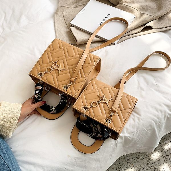 2020 winter new fashion wmen's hand bag soft leather elegant ladies shoulder bag wild designer female crossbody
2020 winter new fashion wmen's hand bag soft leather elegant ladies shoulder bag wild designer female crossbody
