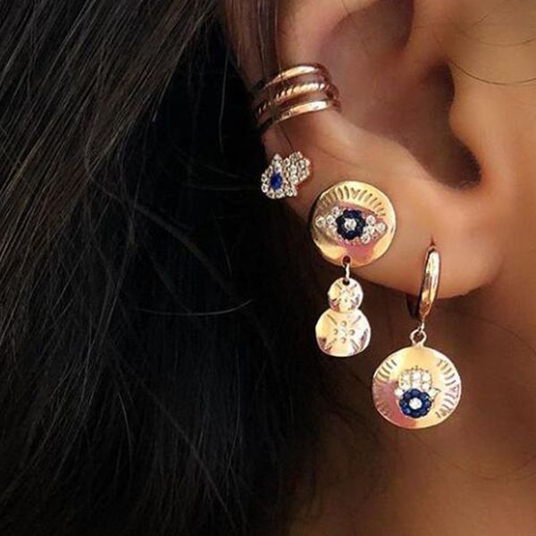 4 pcs/set trendy women earrings jewelry girls cool retro vintage rhinestone flower geometric palm cuff earrings set for ladies, Silver 
4 pcs/set trendy women earrings jewelry girls cool retro vintage rhinestone flower geometric palm cuff earrings set for ladies, Silver