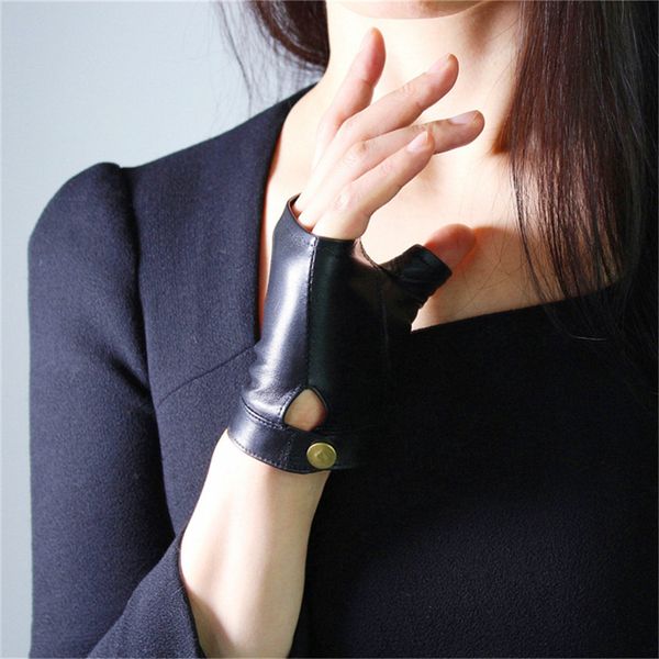 women leather fingerless gloves animal print pure sheepskin half finger short paragraph white pure black tb91-2, Blue;gray
women leather fingerless gloves animal print pure sheepskin half finger short paragraph white pure black tb91-2, Blue;gray