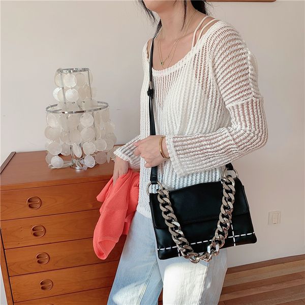 luxurys designers bags envelope female 2020 new fashion large-capacity vintage handbag all-match ins one-shoulder underarm chain bag
luxurys designers bags envelope female 2020 new fashion large-capacity vintage handbag all-match ins one-shoulder underarm chain bag