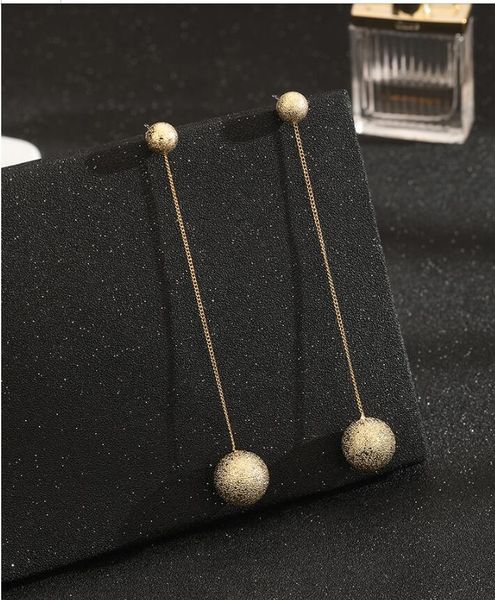 high-grade earrings female ear line2020 new long style cool style celebrity earrings drop trend su earrings 003, Golden;silver
high-grade earrings female ear line2020 new long style cool style celebrity earrings drop trend su earrings 003, Golden;silver