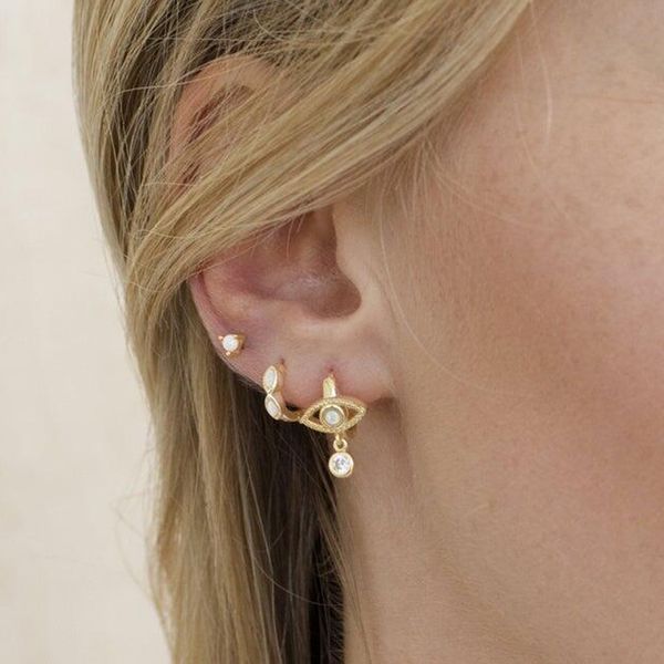 2020 gold color mini crystal lucky evil eye hoop earrings with small circle opal paved for women delicate party jewelry gifts, Golden;silver
2020 gold color mini crystal lucky evil eye hoop earrings with small circle opal paved for women delicate party jewelry gifts, Golden;silver