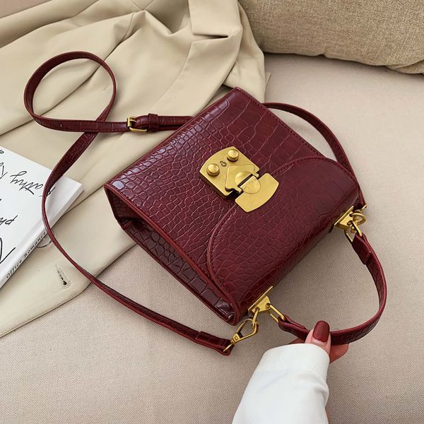 xgvokh mini stone pu leather burgundy crossbody bags for women 2020 lock designer shoulder messenger bag female flap handbags
xgvokh mini stone pu leather burgundy crossbody bags for women 2020 lock designer shoulder messenger bag female flap handbags