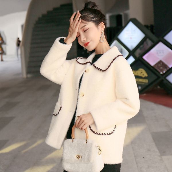 imitation mink velvet jacket women short korean version loose 2020 autumn and winter pocket long sleeve turn down collar, Black
imitation mink velvet jacket women short korean version loose 2020 autumn and winter pocket long sleeve turn down collar, Black