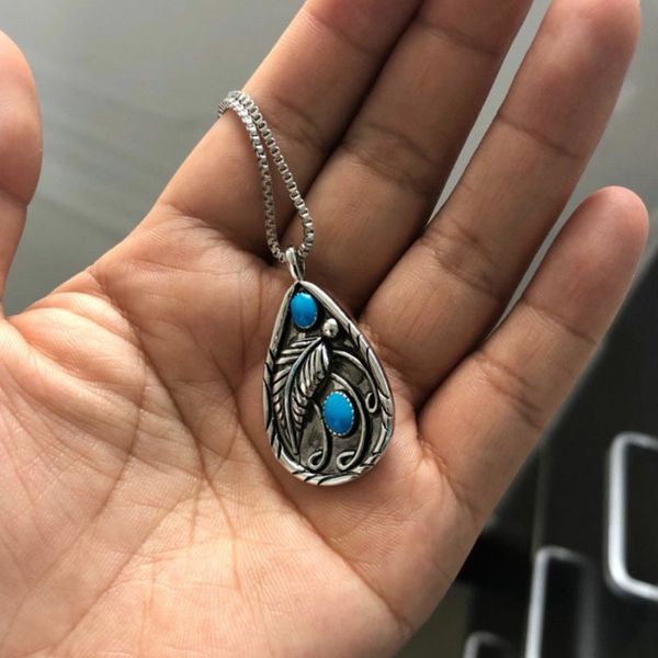 simple retro drop-shaped ladies necklace creative vintage embossed feather inlaid women's necklace birthday gift boho jewelry, Silver
simple retro drop-shaped ladies necklace creative vintage embossed feather inlaid women's necklace birthday gift boho jewelry, Silver
