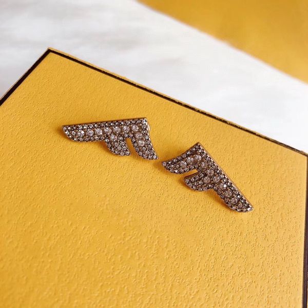 selling retro designer earrings with full diamond letters personalized and versatile exquisite letter earrings, Golden
selling retro designer earrings with full diamond letters personalized and versatile exquisite letter earrings, Golden