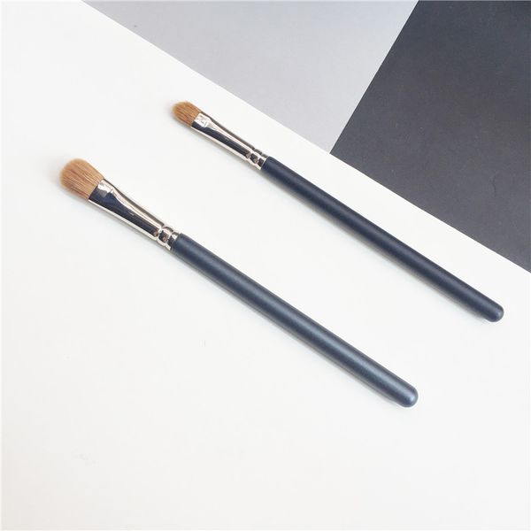 makeup brushes bdbeaute the shader brush 242/252 - synthetic concealer highlighter cream liquid eyeshadow eye
makeup brushes bdbeaute the shader brush 242/252 - synthetic concealer highlighter cream liquid eyeshadow eye