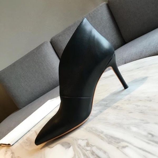 simple design shallow ankle boots stiletto high heel pointed toe black leather shoes winter formal work boots women
simple design shallow ankle boots stiletto high heel pointed toe black leather shoes winter formal work boots women
