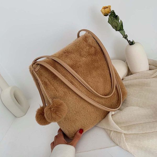 fur warm women handbag winter female 2020 new luxury designer brand shoulder bag fashion large tote bag
fur warm women handbag winter female 2020 new luxury designer brand shoulder bag fashion large tote bag