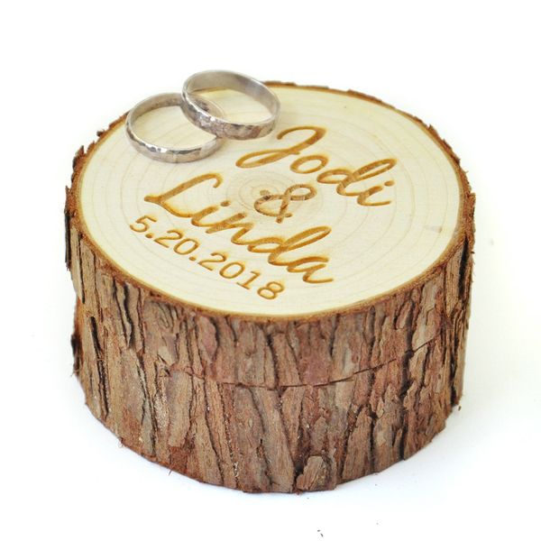 personalized wood wedding ring box with names & date,wedding ring bearer box, custom rustic wedding ring box t200917, Black;white
personalized wood wedding ring box with names & date,wedding ring bearer box, custom rustic wedding ring box t200917, Black;white