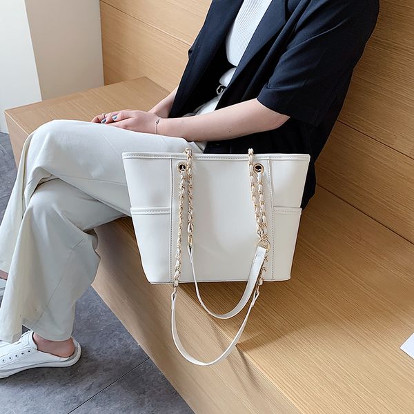 Women Bag tote Fashion Handbag Shoulder Bag Women Messenger Hot Sale brand Bags Sweet Lady Cute Chain Shoulder Messenger
Women Bag tote Fashion Handbag Shoulder Bag Women Messenger Hot Sale brand Bags Sweet Lady Cute Chain Shoulder Messenger