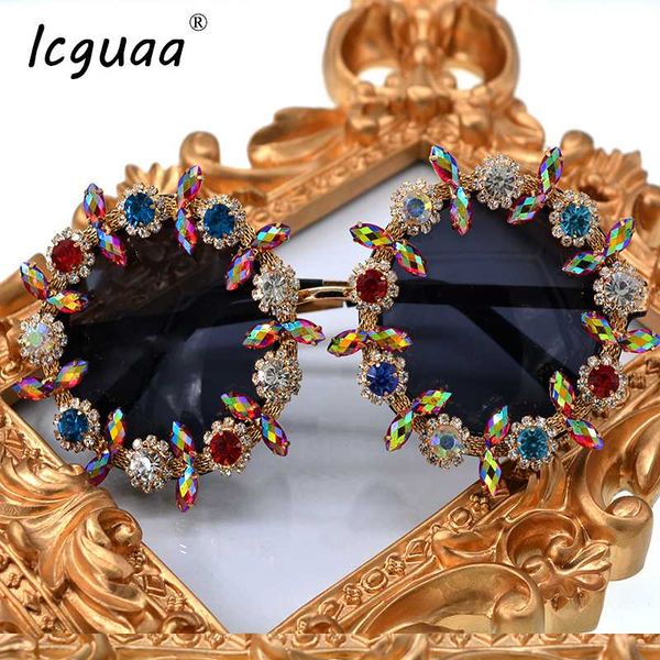 round rhinestone flower sunglasses women brand designer handmade summer luxury crystal ladies sunglasses gafas de sol mujer, White;black
round rhinestone flower sunglasses women brand designer handmade summer luxury crystal ladies sunglasses gafas de sol mujer, White;black