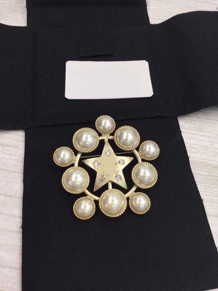 fashion luxury women's female's ladies stamped gold pearls crystals hollow out brooches pins with box ing, Gray
fashion luxury women's female's ladies stamped gold pearls crystals hollow out brooches pins with box ing, Gray