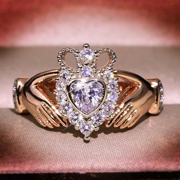 zhouyang rings for women retro style of love zircon rose gold color crown heart shaped wedding gift fashion jewelry kbr351, Slivery;golden
zhouyang rings for women retro style of love zircon rose gold color crown heart shaped wedding gift fashion jewelry kbr351, Slivery;golden