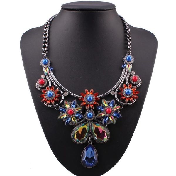 2020 fashionable new design necklaces flower necklace gold color chain crystal statement chunky pendant necklace for women, Silver
2020 fashionable new design necklaces flower necklace gold color chain crystal statement chunky pendant necklace for women, Silver