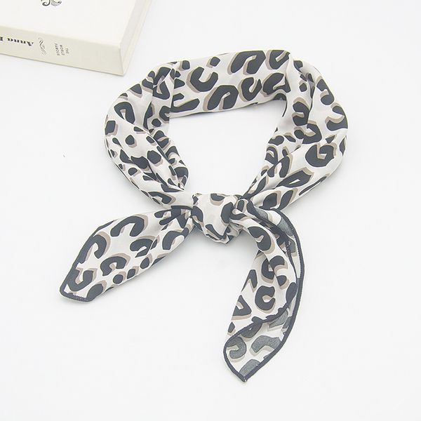 fashion chiffon square scarf silk women small head scarf for hair hijab kerchief leopard bandana r 70*70cm, Blue;gray
fashion chiffon square scarf silk women small head scarf for hair hijab kerchief leopard bandana r 70*70cm, Blue;gray