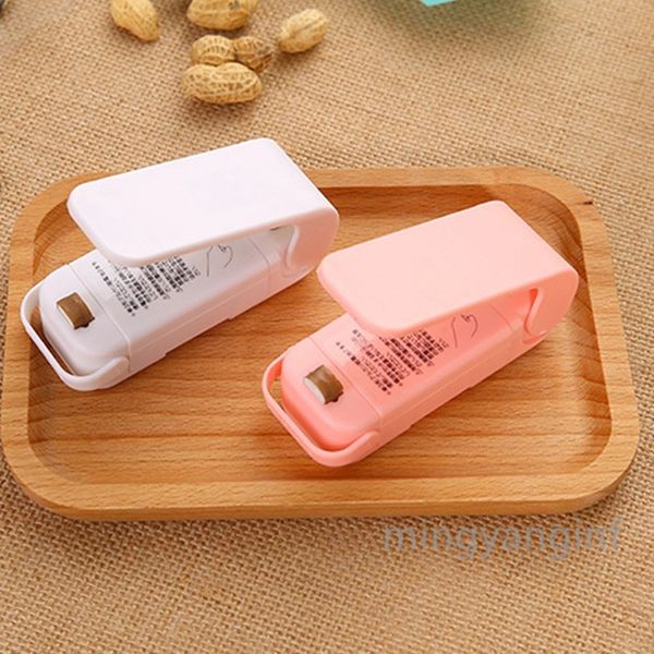 тепло sealer сумка пластиковый мешок sealer мини heat sealer машина для snack food saver хранения свежий handheld портативный resealer my-in
тепло sealer сумка пластиковый мешок sealer мини heat sealer машина для snack food saver хранения свежий handheld портативный resealer my-in