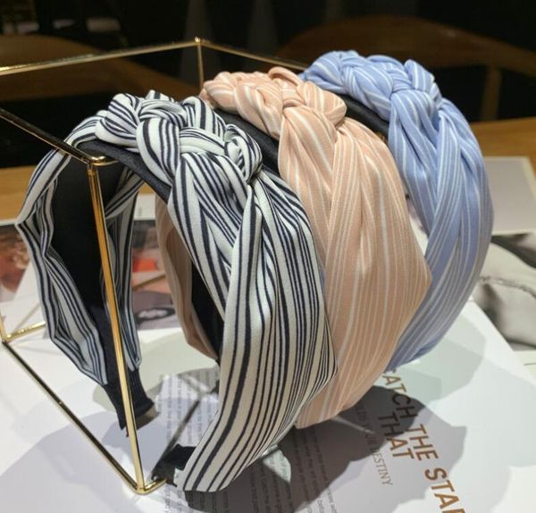 fashion head atmospheric fashionable simple hair accessories striped braid headband sweet fresh middle twisted headband hairpin, Silver
fashion head atmospheric fashionable simple hair accessories striped braid headband sweet fresh middle twisted headband hairpin, Silver
