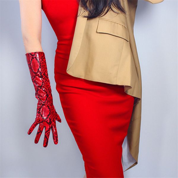 2020 new snakeskin long gloves 50cm patent leather bright leather animal print python red wide cuff female gloves pu175, Blue;gray
2020 new snakeskin long gloves 50cm patent leather bright leather animal print python red wide cuff female gloves pu175, Blue;gray