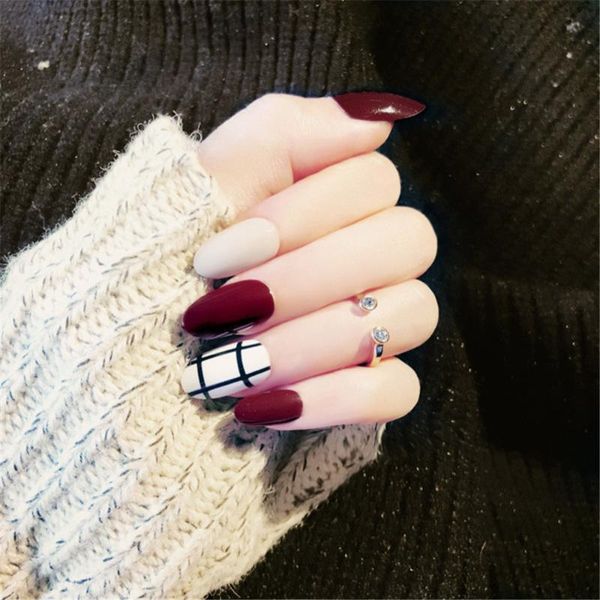 24/30pcs/set new fashion french 3d matte art false nails short round fake nails fingernail extensions tools nail art accessories, Red;gold
24/30pcs/set new fashion french 3d matte art false nails short round fake nails fingernail extensions tools nail art accessories, Red;gold